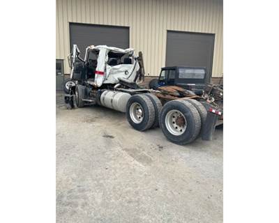 Mack Pinnacle CXU613 Cutoff for a Mack CXU613