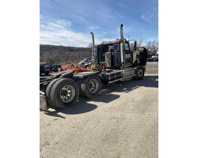 Meritor RT-46-160P Cutoff for a Western Star Trucks 4900 FA