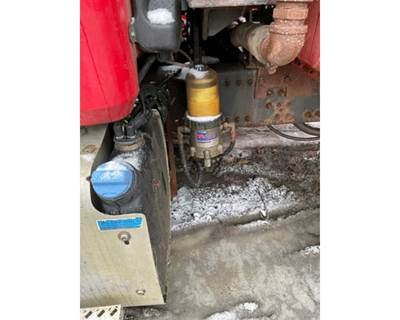 Mack Granite GU713 Fuel / Water Separator for a Mack GU713