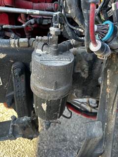 Peterbilt 389 Fuel / Water Separator