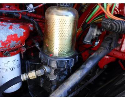 Peterbilt 587 Fuel / Water Separator