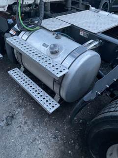 Freightliner Cascadia Left Fuel Tank for a Freightliner CASCADIA 126