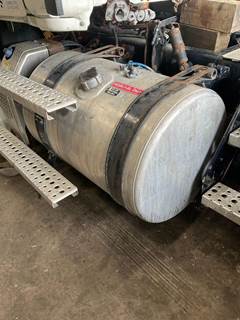 Freightliner Cascadia Left Fuel Tank for a Freightliner CASCADIA 126