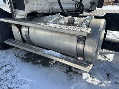 Freightliner Cascadia Fuel Tank for a Freightliner CASCADIA 116