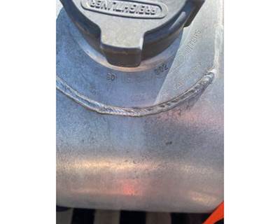 Freightliner Cascadia Right Fuel Tank
