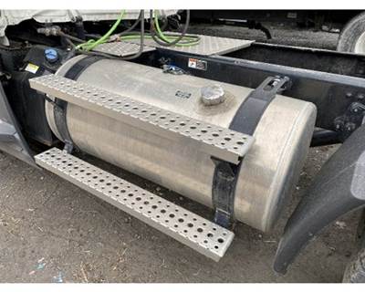 Freightliner Cascadia Left Fuel Tank for a Freightliner CASCADIA 113