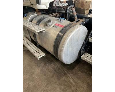 Freightliner Cascadia Left Fuel Tank for a Freightliner CASCADIA 126