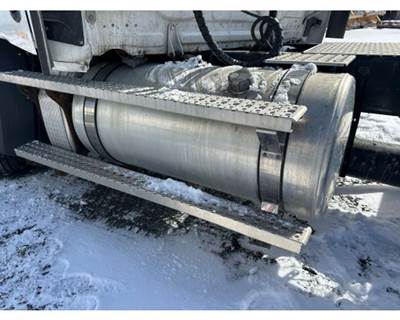 Freightliner Cascadia Fuel Tank for a Freightliner CASCADIA 116