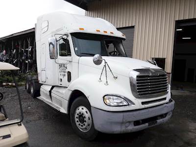 Freightliner Columbia 120 Right Fuel Tank