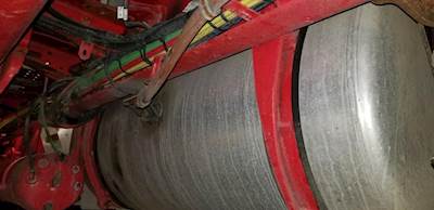 Freightliner Coronado Left Fuel Tank for a Freightliner Coronado 122