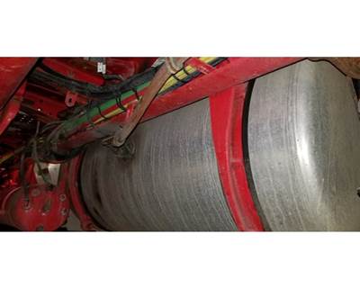 Freightliner Coronado Left Fuel Tank for a Freightliner Coronado 122