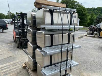 Freightliner M2 106 Fuel Tank