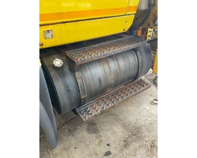 International 7600 Fuel Tank