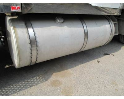 International 9900i Left Fuel Tank