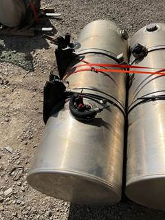 Kenworth T680 Left Fuel Tank