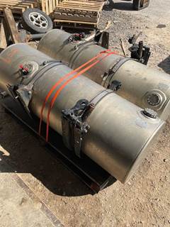 Kenworth T680 Right Fuel Tank