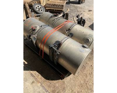Kenworth T680 Right Fuel Tank