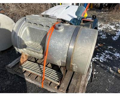 Mack RD688S Fuel Tank