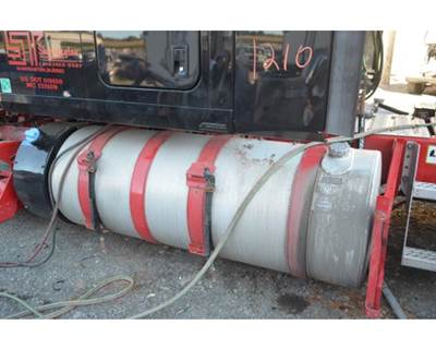 Mack Vision Left Fuel Tank for a Mack CX613 VISION