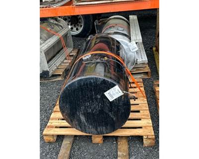 Mack Vision CXN612 Fuel Tank for a Mack CXN612