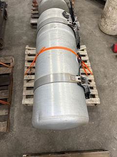 Peterbilt 378 Right Fuel Tank