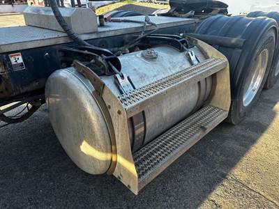 Peterbilt 389 Left Fuel Tank