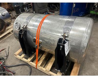 Peterbilt 389 Right Fuel Tank