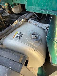 Peterbilt 579 Right Fuel Tank