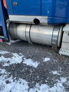 Western Star 4900FA Right Fuel Tank for a Western Star Trucks 4900 FA