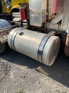 Western Star 5700XE Right Fuel Tank for a Western Star Trucks 5700XE