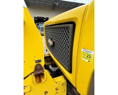 Chevrolet C7500 Grille