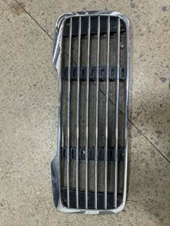 Freightliner M2 106 Grille