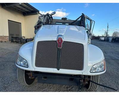 Kenworth T370 Grille