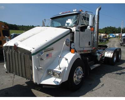 Kenworth T800 Grille