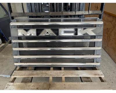 Mack Granite GU713 Grille