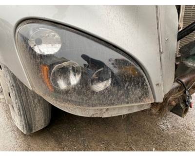 Freightliner Cascadia 125 Right Headlight Assembly