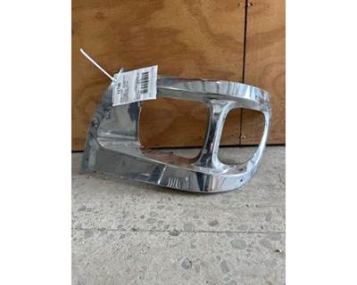International 9900i Left Headlight Assembly
