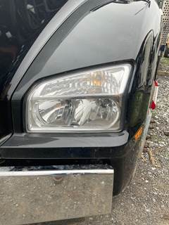 Kenworth T880 Left Headlight Assembly