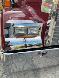 Kenworth W900 Right Headlight Assembly
