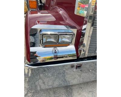 Kenworth W900 Right Headlight Assembly