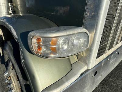 Peterbilt 389 Right Headlight Assembly