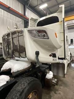 Peterbilt 579 Right Headlight Assembly