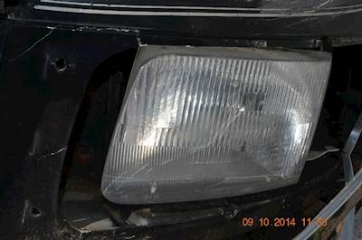 Sterling 9000 Left Headlight Assembly for a Sterling L9500 SERIES