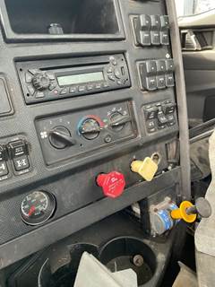 Caterpillar CT660 Heater / AC Temp Control for a CAT CT660