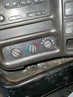 Chevrolet C6500 Heater / AC Temp Control