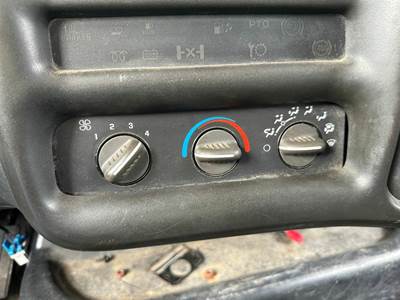 Chevrolet C7500 Heater / AC Temp Control