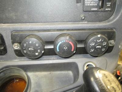Freightliner Cascadia Heater / AC Temp Control