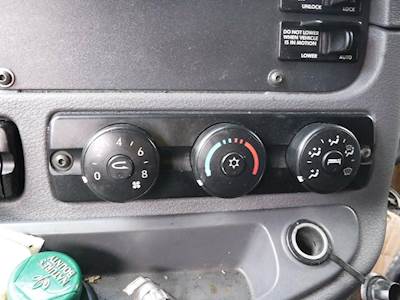 Freightliner Cascadia Heater / AC Temp Control