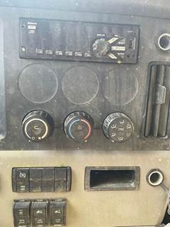 Freightliner Cascadia Heater / AC Temp Control for a Freightliner CASCADIA 126