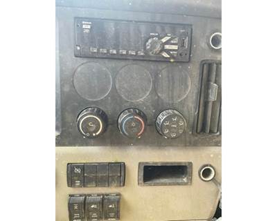 2018 Freightliner Cascadia 126 Heater / AC Temp Control with Bunk, Used Tested